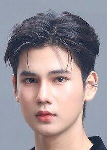 photo of Son Gongpob Bunnathong photo of Son Gongpob Bunnathong