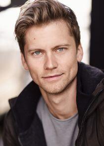 Tim Phillipps Tim Phillipps