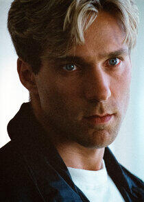 photo of Gary Daniels photo of Gary Daniels