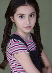 photo of Gianna Thais Bilby photo of Gianna Thais Bilby