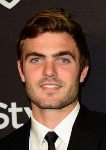 Alex Roe Alex Roe