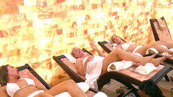 Heat Waves and Hot Flashes