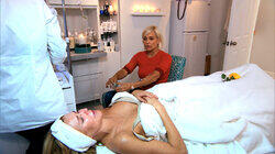 Confessions of a Housewife Confessions of a Housewife