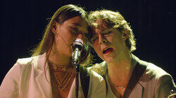 Let's duet! Let's duet!