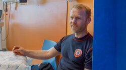 Brannmann med kattebitt