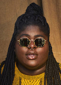 photo of CHIKA photo of CHIKA