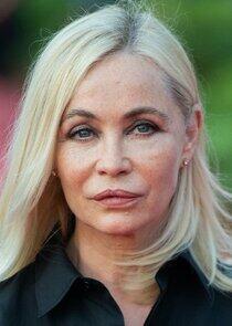 photo of Emmanuelle Béart photo of Emmanuelle Béart