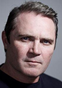 Alex Ferns Alex Ferns