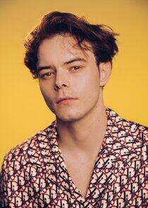 Charlie Heaton Charlie Heaton