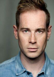 photo of Tom Robertson photo of Tom Robertson