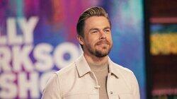 Kunal Nayyar, Alan Ritchson, guest host Derek Hough Kunal Nayyar, Alan Ritchson, guest host Derek Hough