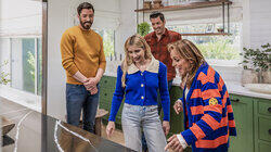 Emma Roberts' Makeover for Aunt Moo Emma Roberts' Makeover for Aunt Moo
