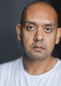 photo of Asheq Akhtar photo of Asheq Akhtar
