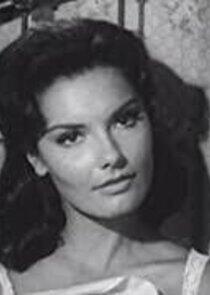 photo of Suzanne Lloyd
