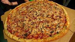 The 30-Inch Pizza The 30-Inch Pizza