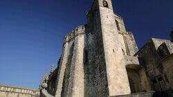 Extraordinary Structures Extraordinary Structures