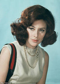Sue Lloyd Sue Lloyd