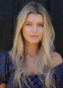 Lily Travers Lily Travers