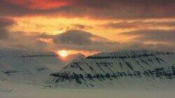 Midnight Sun of Svalbard Midnight Sun of Svalbard