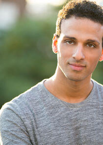 photo of Ari Stachel photo of Ari Stachel