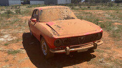Alfa Romeo GTV 105 & Datsun 120Y Fastback Coupe Alfa Romeo GTV 105 & Datsun 120Y Fastback Coupe